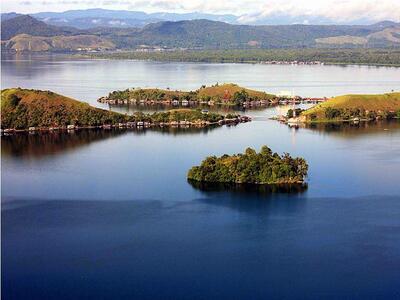 sentani-1-1.jpg sentani-1-1.jpg